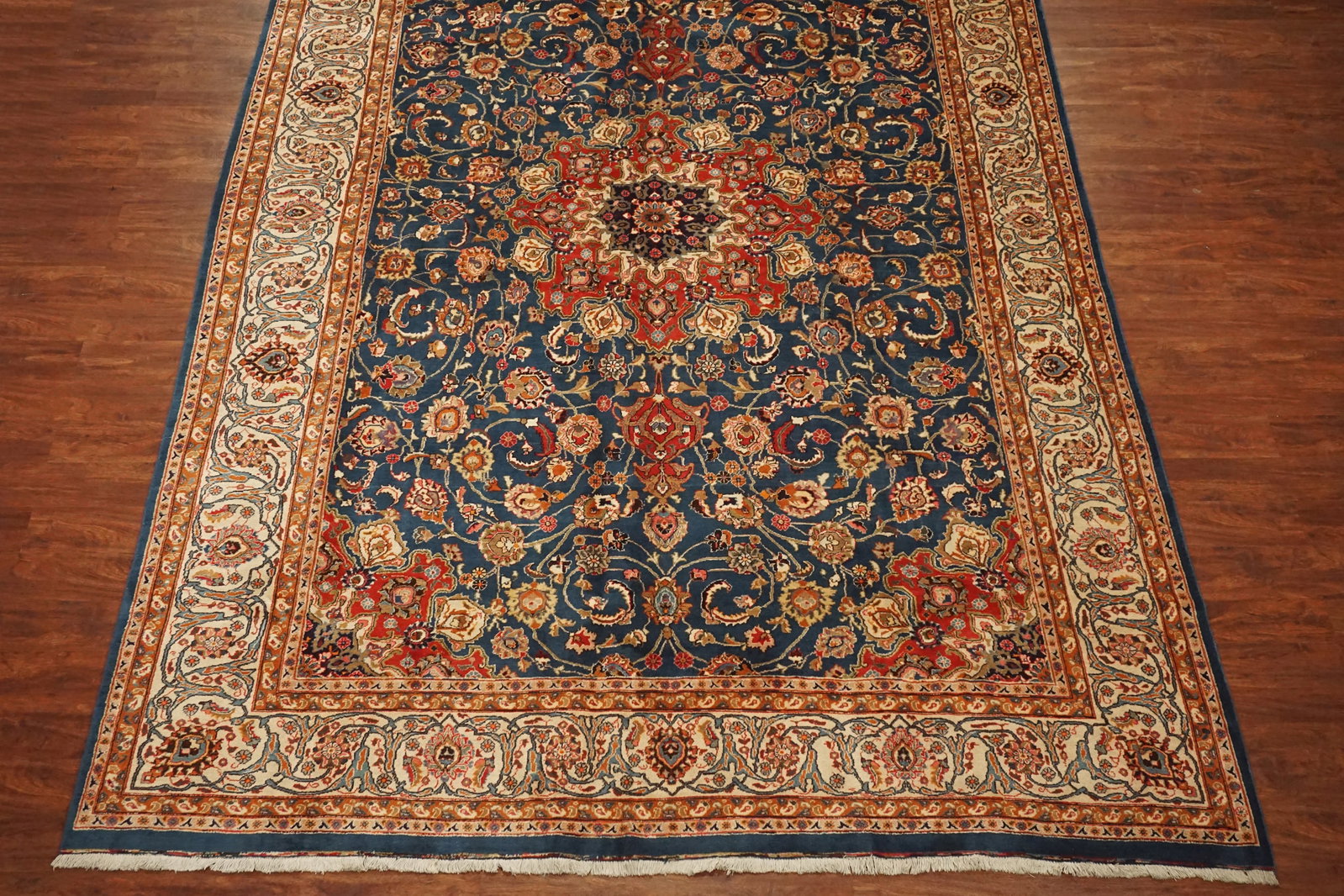 10X14 Fine Persian Isfahan Area Rug, circa 1960 - 3