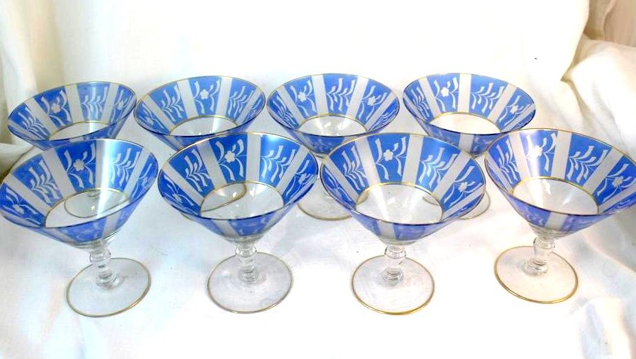 vintage Art Deco Blue Flashed & Etched Martini Glas: Set of 8 1930's Art Deco period martini glasses. Blue Flashed glass & etched design. Some gold gilding around rim & feet. measure 3-3/4" by 3".