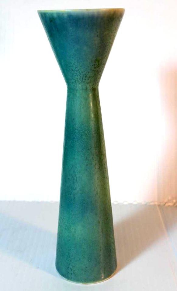 Carl Harry Stalhane Rorstrand Sweden Mid century M: Beautiful Mid Century Modernist 1940s-1960s Art Pottery vase. Made in Sweden by the Rorstrand pottery - porcelain company & signed such. Also signed CHS for the Carl Harry Stalhane the artist who desi
