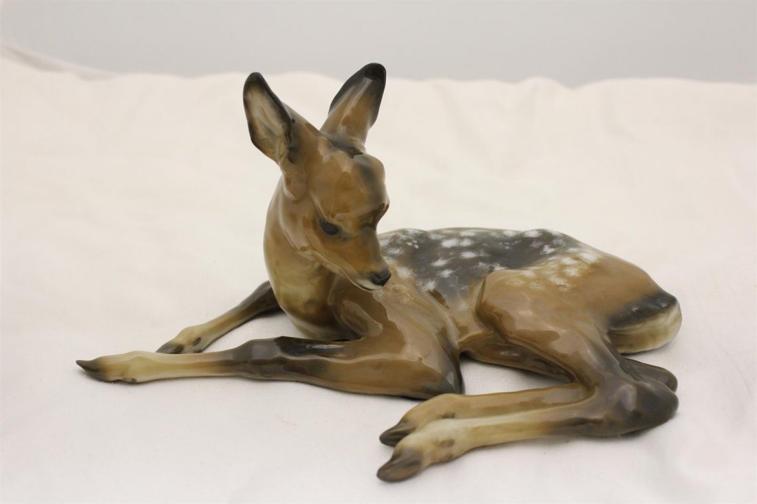 Fritz Heidenreich Rosenthal Porcelain Fawn Baby Deer: Wonderful RARE Rosenthal Fritz Heidenreich Germany porcelain figurine. Made & designed by Fritz for the Rosenthal company. Signed on the bottom with the Rosenthal mark & impressed F. Heidenreich in th