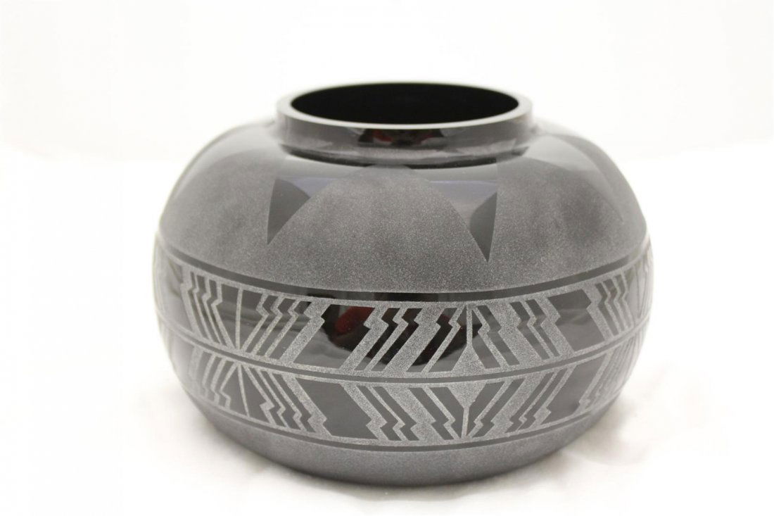 Kelsey Murphy for Pilgrim Glass Black Cameo Vase: Nice Art Deco style Art Glass vase design by Kelsey Murphy for the Pilgrim Art Glass Factory. Made in black glossy glass with acid satin cameo zig zag lines around the squat body. Signed Kelsey/Pilgri