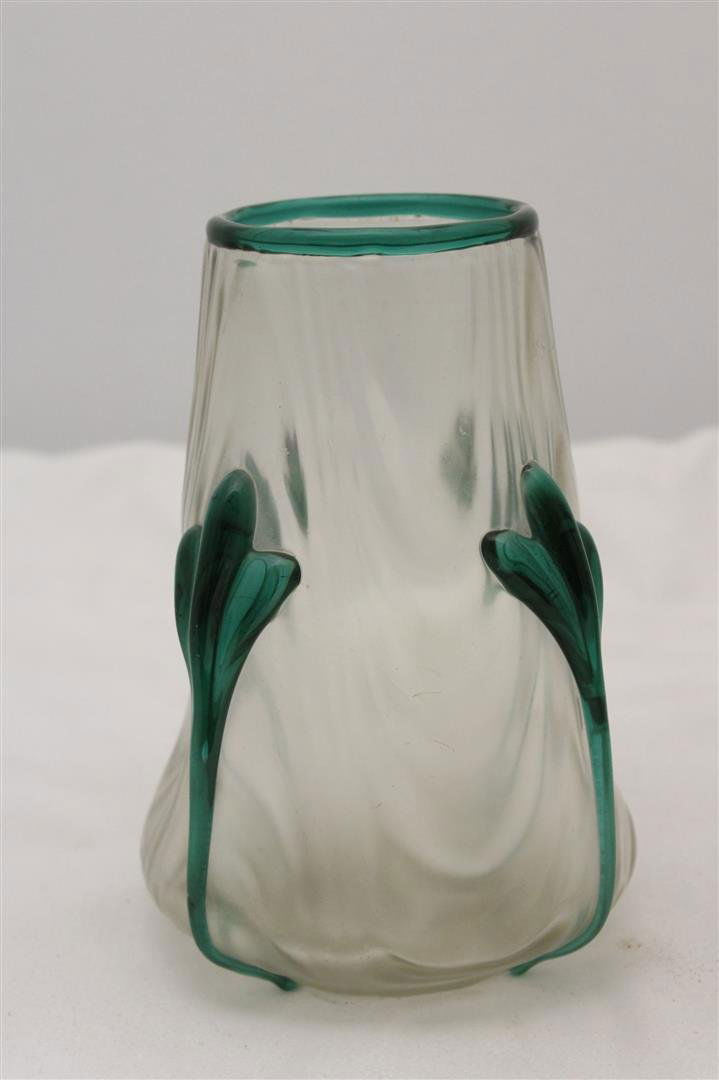 Fine Loetz Coppelia Applied Green Decoration Vase: Very Fine Loetz of Austria Art Glass Vase. Made with a looped textured satin finish body called Wellenoptisch with an applied green claw or paw decoration. Together called Coppelia by the Loetz factor