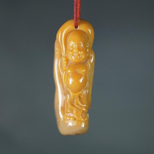 Tianhuang Soapstone Pendant: Tianhuang Soapstone Buddha Pendant ,size: 3.6 X 1.2 X 1 CM
