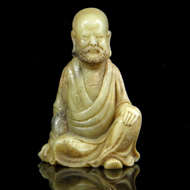Fine Chinese Soapstone Luohan Carving: Fine Chinese Soapstone Luohan Carving , Late Qing Period , size: 7.4 X 5 X 3.2 CM