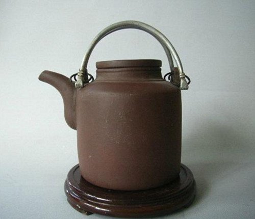 Old Chinese Yixing Zisha Teapot: Old Chinese Yixing Zisha Teapot , Republic Period , size: 11.8 X 10 CM