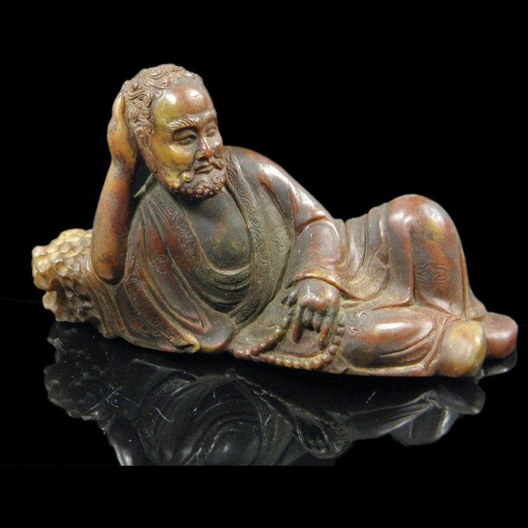 Fine Old Chinese Soapstone Luohan Carving: Fine Old Chinese Soapstone Sitting Luohan Carving , Qing Dynasty , size: 6.8 X 11.5 X 4.1 CM