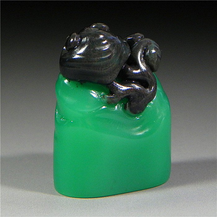 An unique Green Jade / Jadeite Seal (1 of 4)