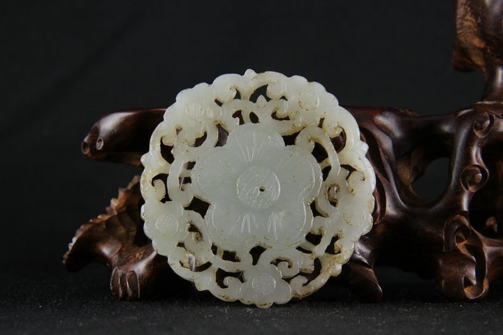 Fine Old Chinese White Jade Carved Round Pendant (1 of 6)