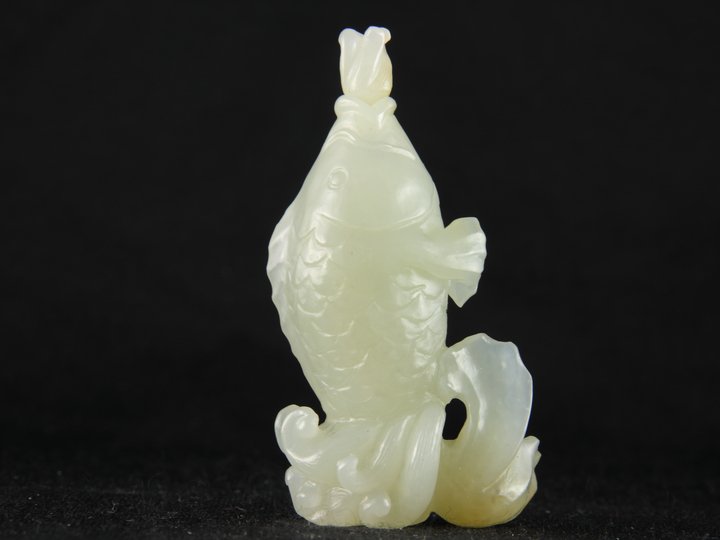 Fine Old Chinese White Jade Carved Fish (1 of 10)