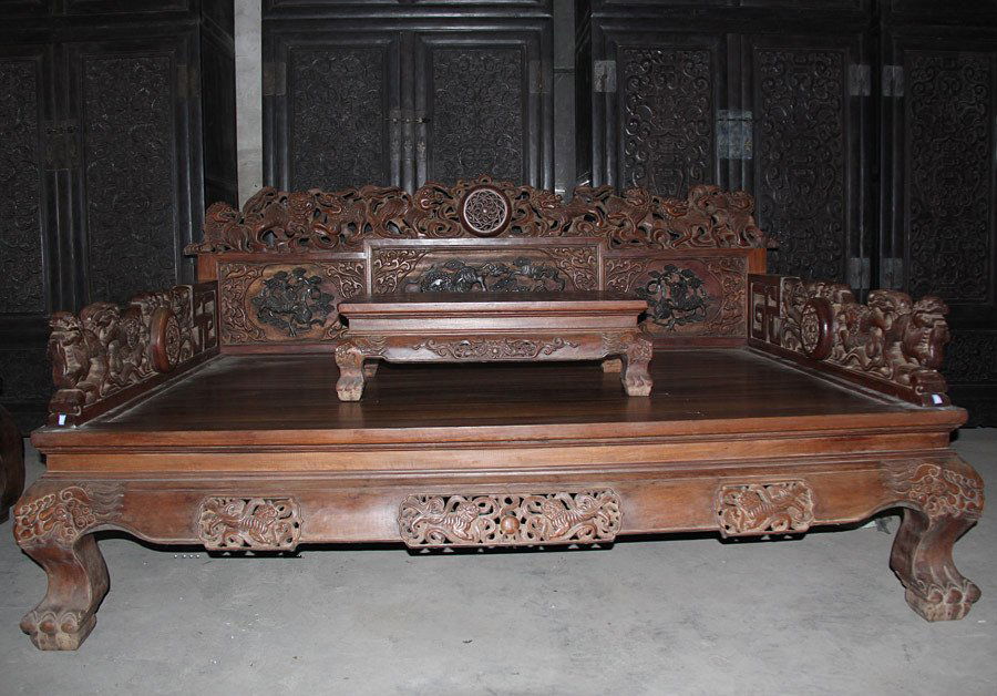 Antique Chinese Huanghuali Wood Luohan Bed (1 of 6)