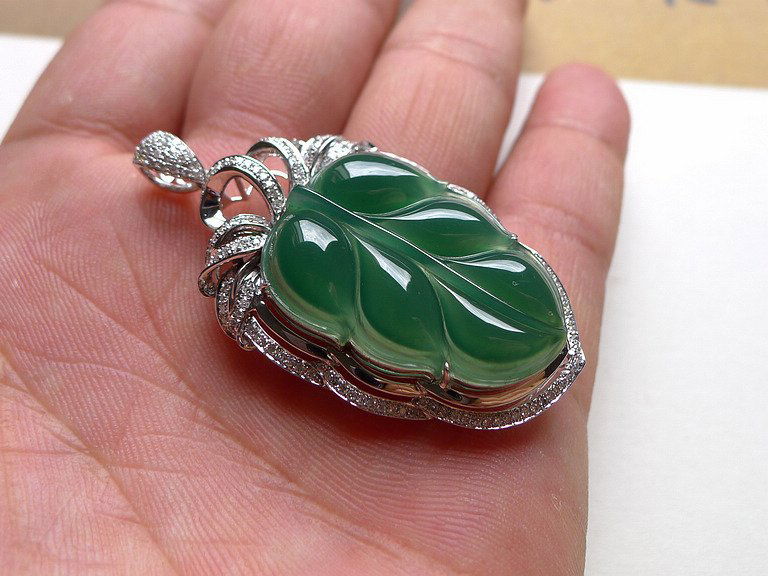 Fine Chinese 18K Diamond Inlaid Natural Jadeite Pendant (1 of 6)