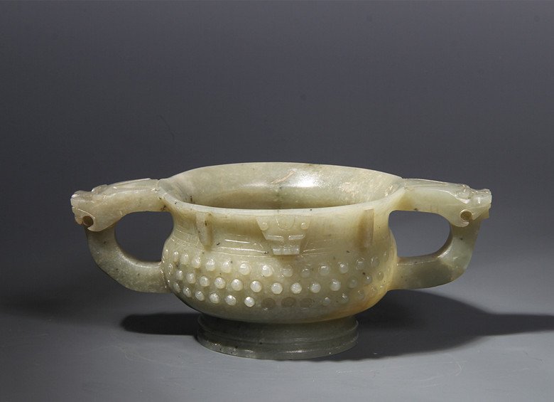 Rare Old Chinese Celadon Jade Carved Incense Burner: Rare Old Chinese Whitish Celadon Jade Carved Incense Burner with two dragons' handle and Nipple nail motif on the body , Ming Dynasty , Pre 1600 , length: 16 CM , mouth size: 9.6 CM , height: 6 CM