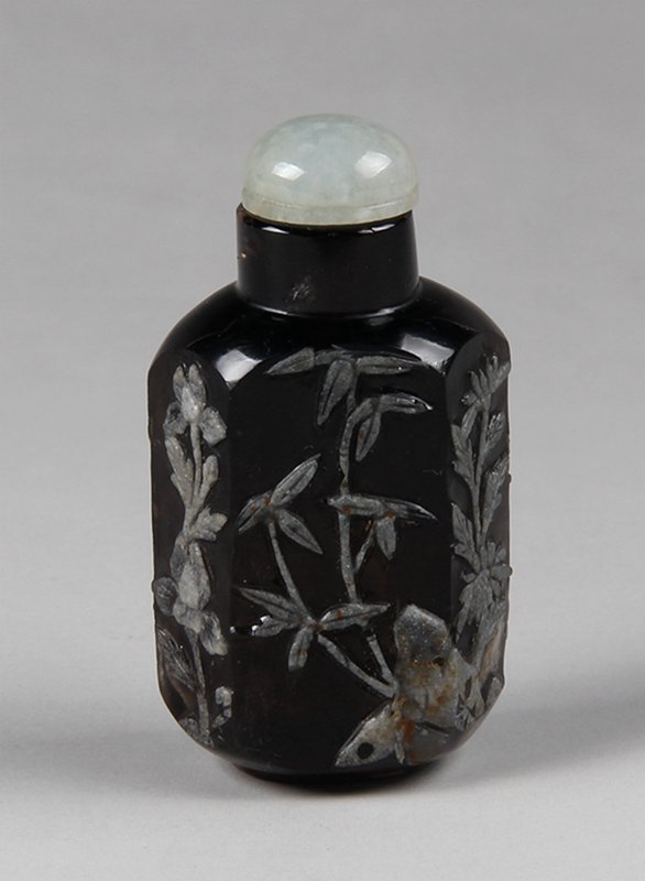Fine Old Chinese Crystal Carved Snuff Bottle (1 of 5)