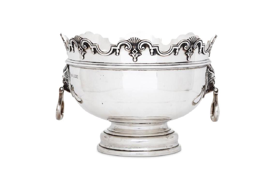 A George V sterling silver monteith punch bowl, London (1 of 2)