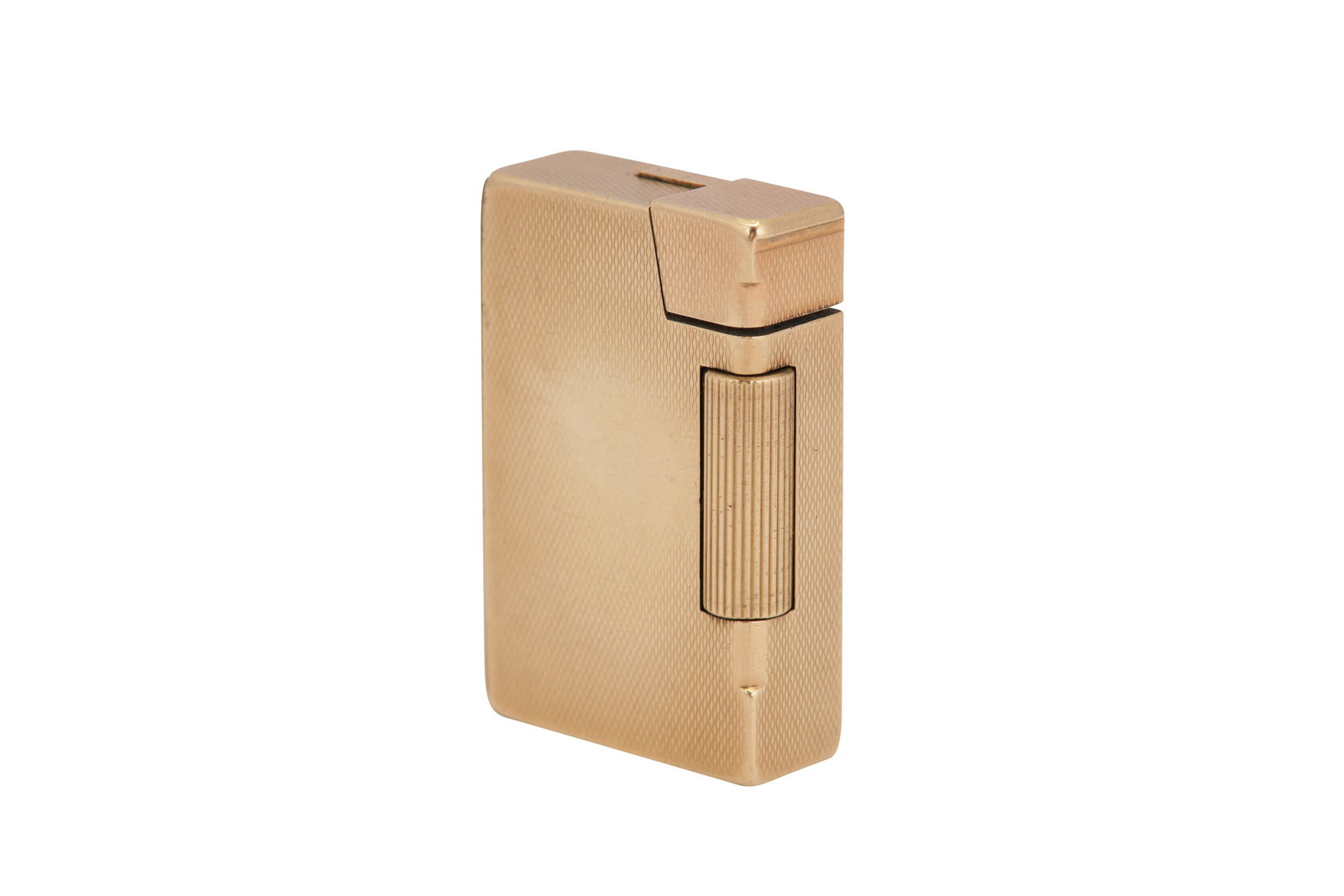 An Elizabeth II 9 carat golf lighter, Birmingham 1958 (1 of 2)