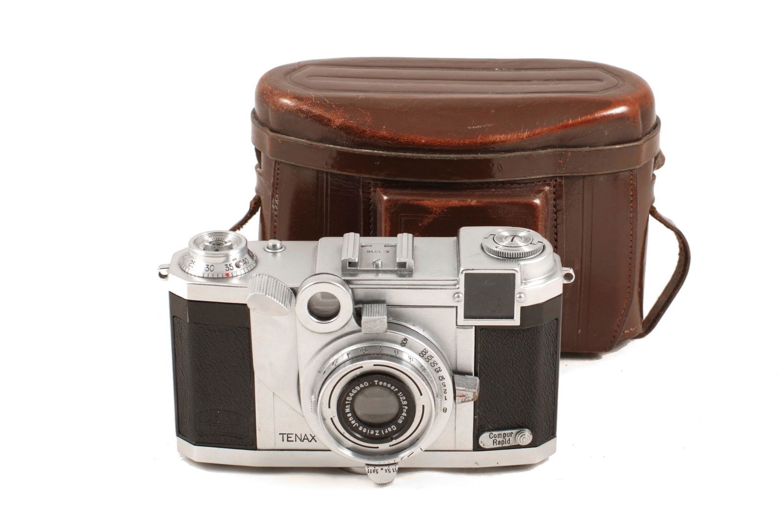 Zeiss Ikon Tenax 35mm Rangefinder Camera.: Zeiss Ikon Tenax 35mm Rangefinder Camera. With CZJ 4cm f2.8 Tessar. Shutter firing, signs of light use. With ERC.