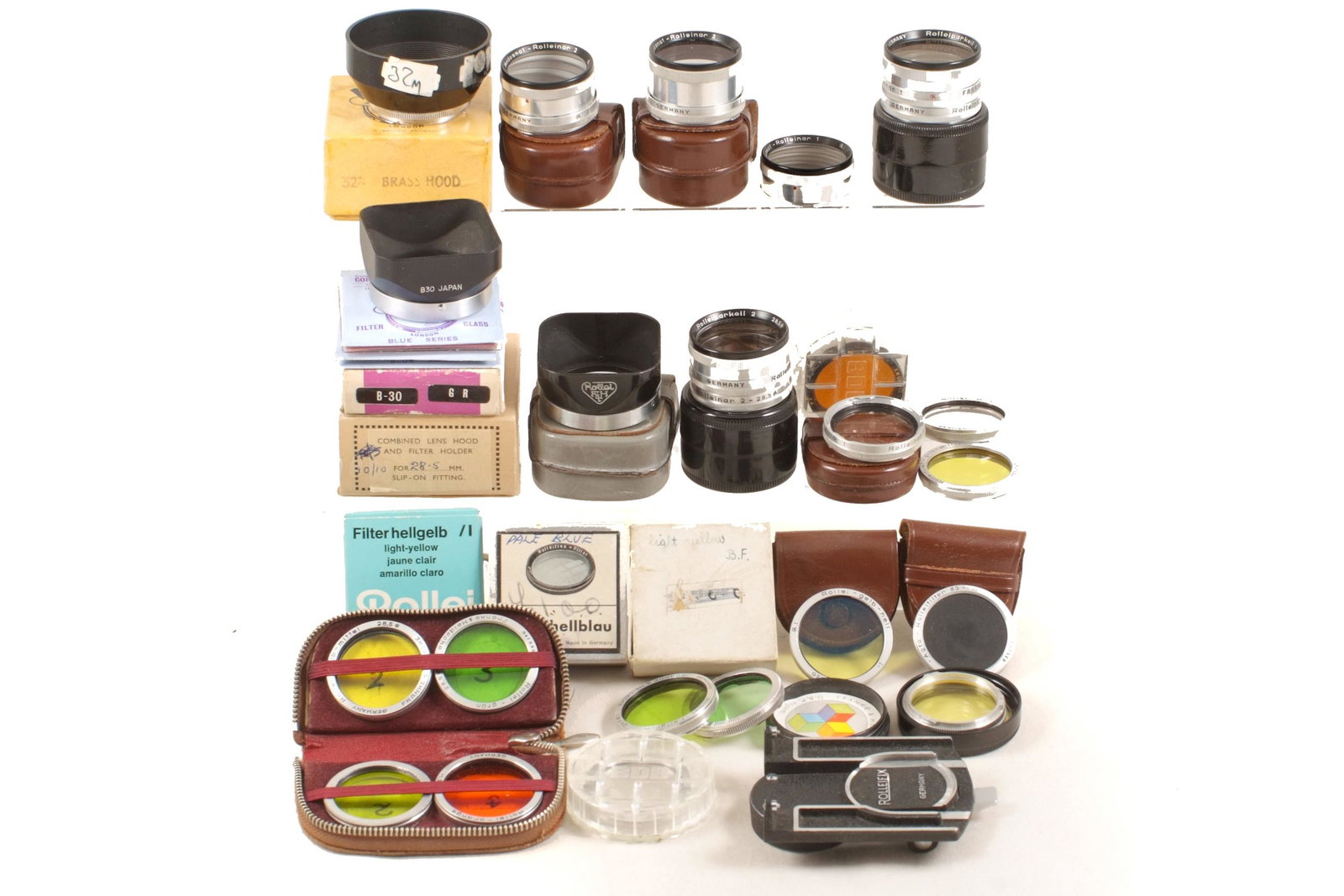 Rollei B1 Accessories, inc Rolleinar Sets, Filters,: Rollei Bayonet I Accessories, inc Rolleinar Sets, Filters, Hoods etc. To include Rolleinar 1, 2 (x2) and 3 sets, various Rollei and aftermarket hoods and filters including a Rollei infra-red, Rolleifi