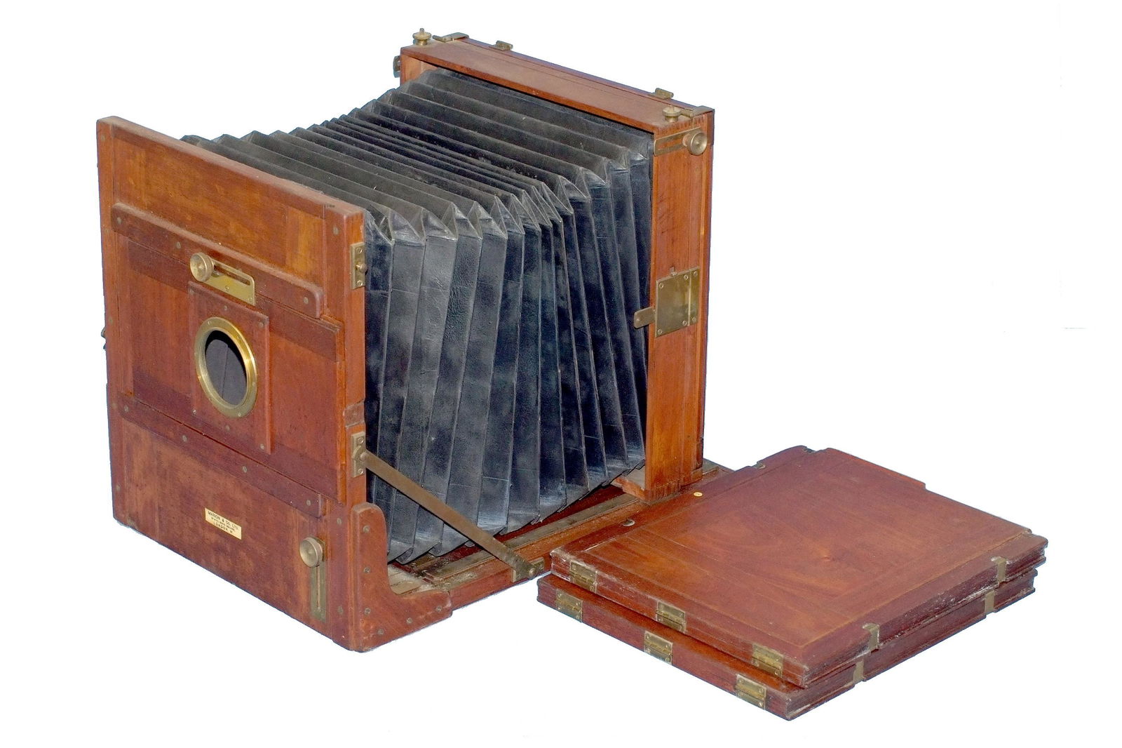 A 12 x 10 Marion & Co Tailboard Camera & 2 DDS. (1 of 7)
