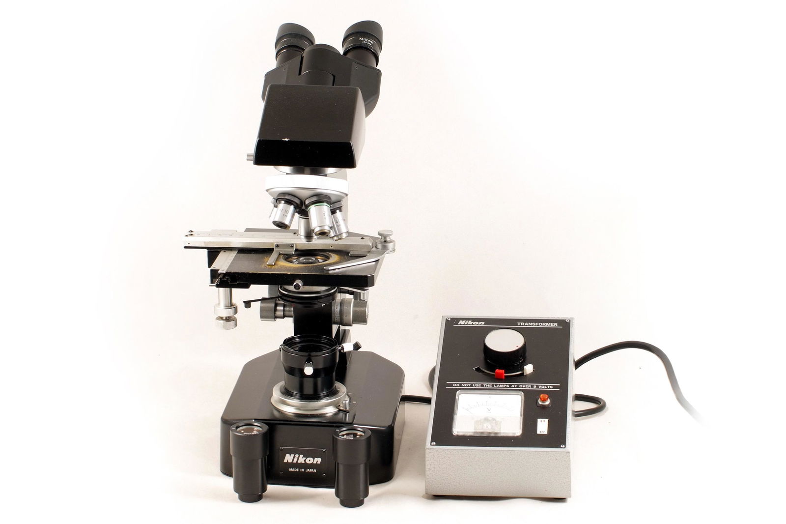 Nikon S Illuminated Microscope. (1 of 4)