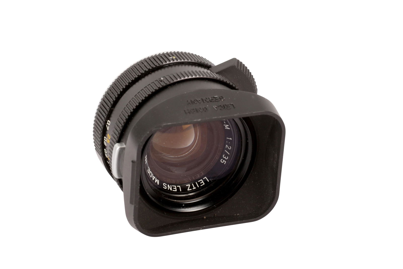 A Leitz ELC 35mm f/2 Summicron Lens (1 of 3)
