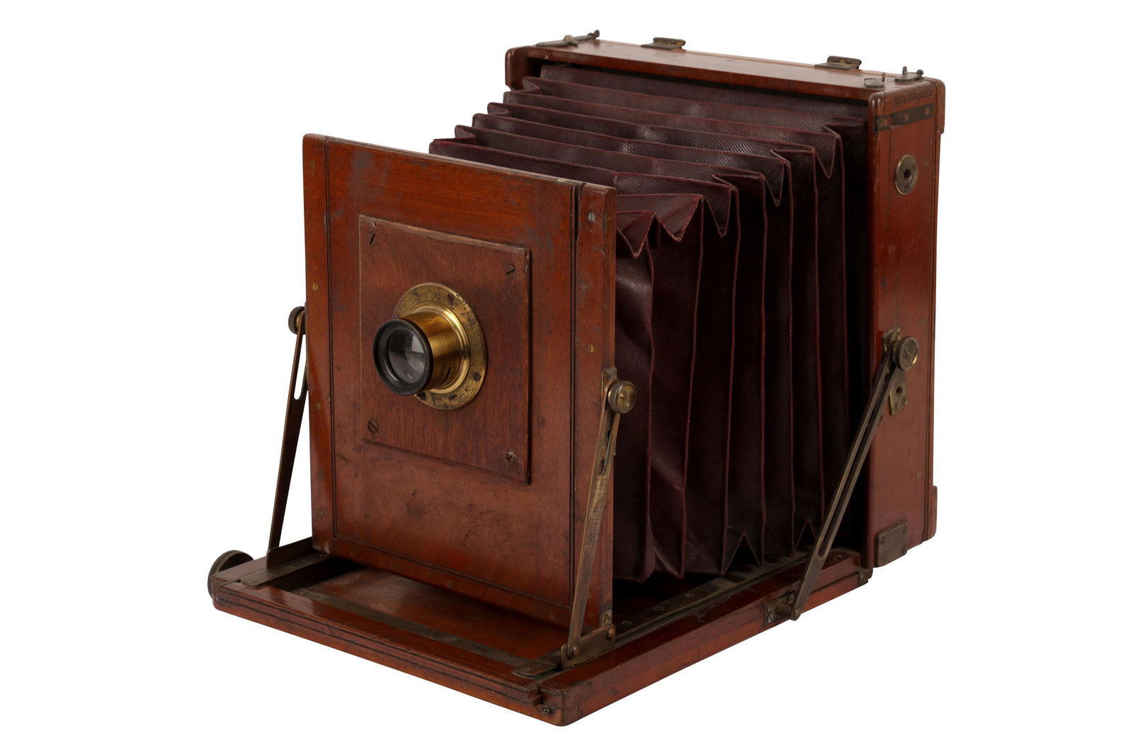 A Chapman â€˜The Britishâ€™ whole-plate field camera (1 of 3)
