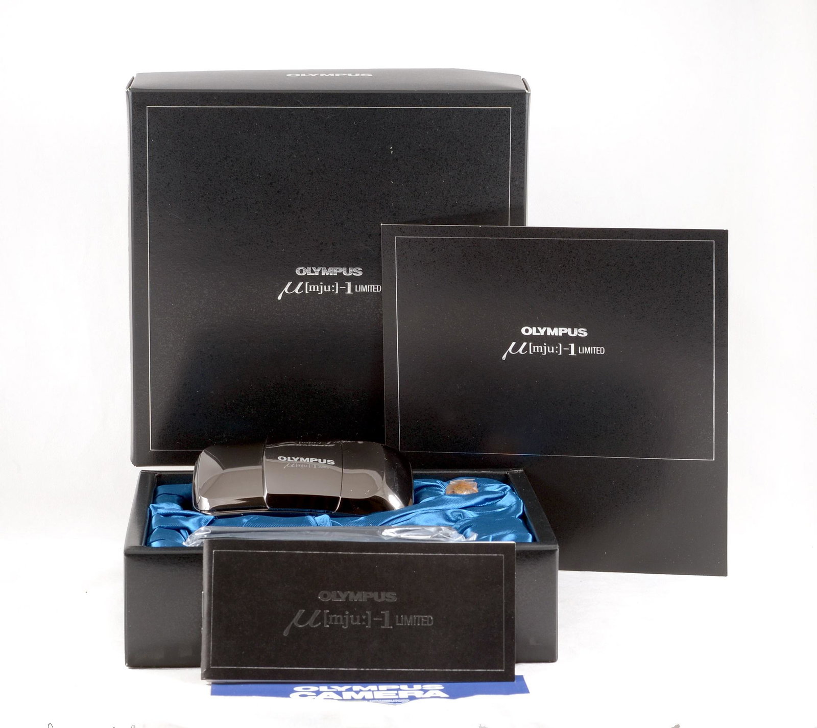 A Rare Chrome Olympus MJU I Limited Edition Set. (1 of 6)