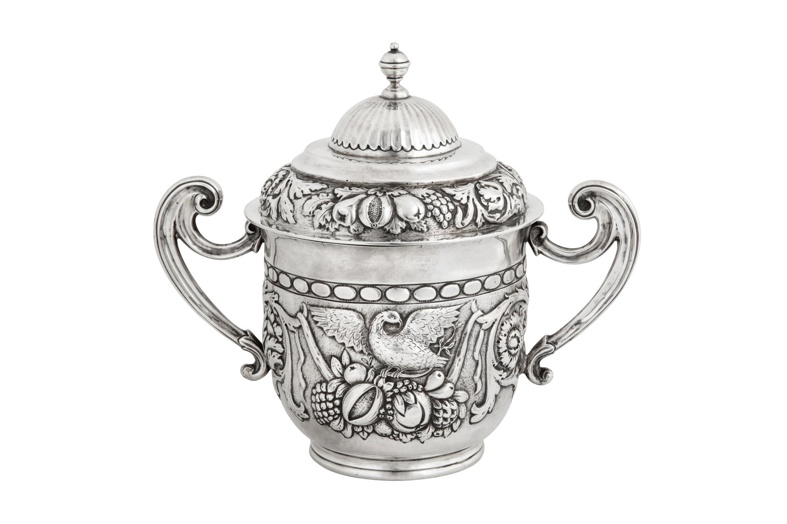 A George V sterling silver replica of the Bekegle cup, Chester 1913 by Nathan and Hayes: A George V sterling silver replica of the Bekegle cup, Chester 1913 by Nathan and Hayes After the Irish provincial Cork original, of rounded circular form upon a collet foot the twin handles of moulde