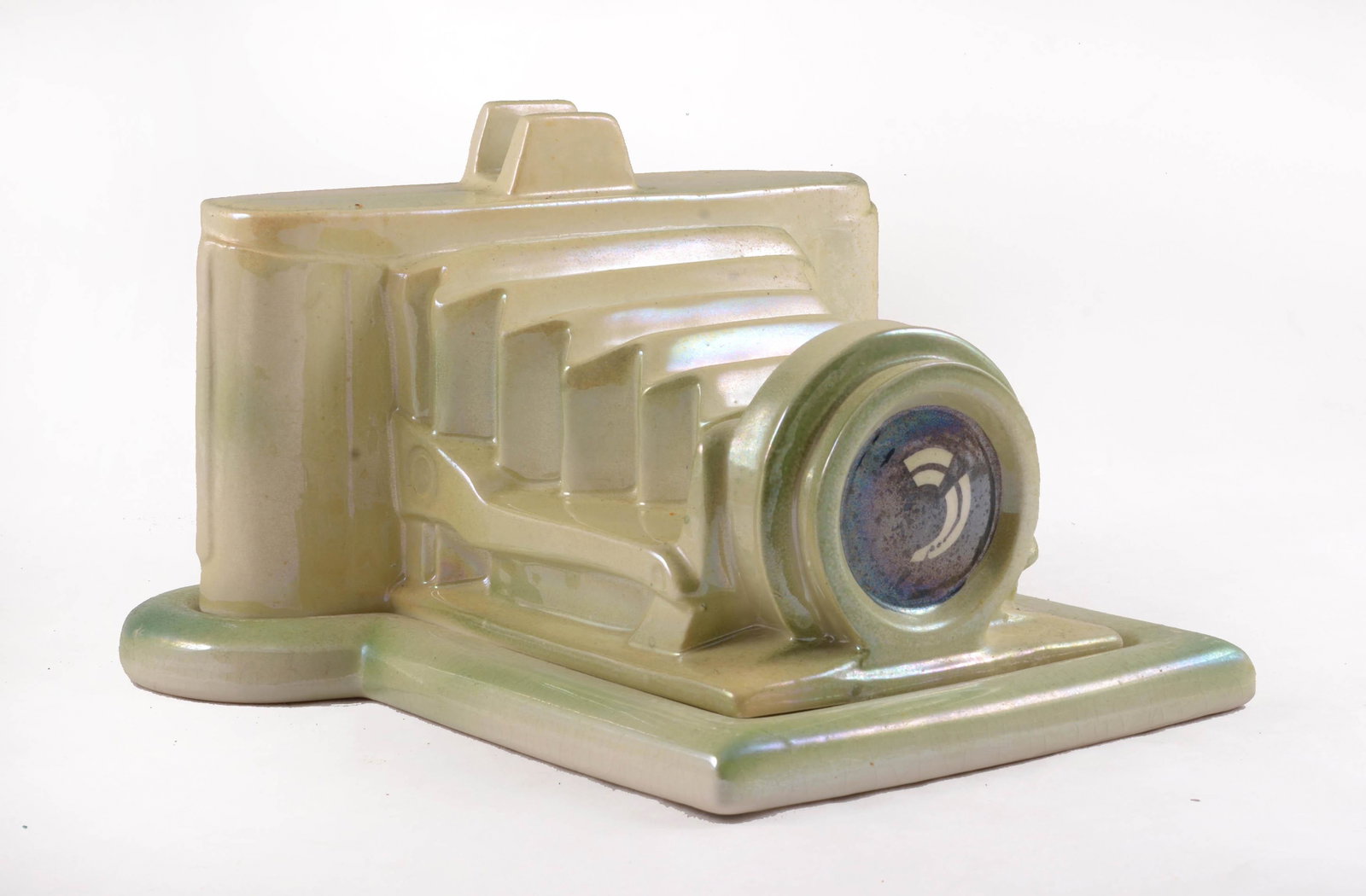 A Large Ceramic Cheese Dish in The Shape of a Bellows Camera. (1 of 2)