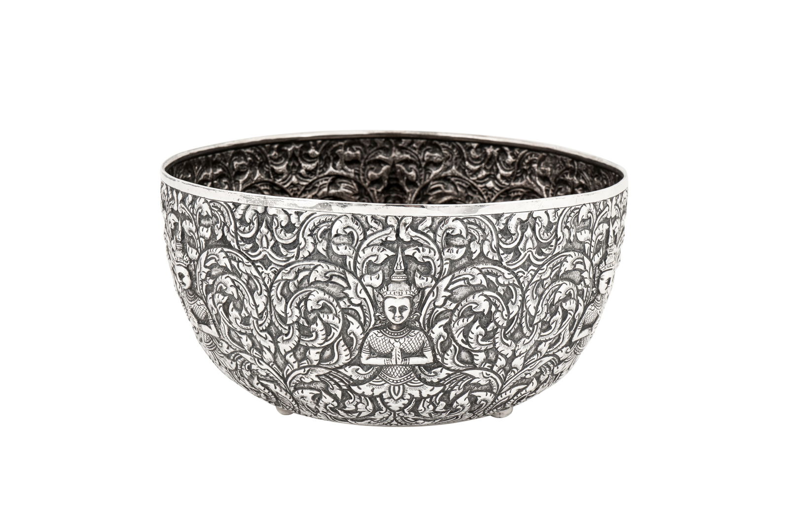 A mid-20th century Thai unmarked silver bowl, circa 1950 (1 of 5)