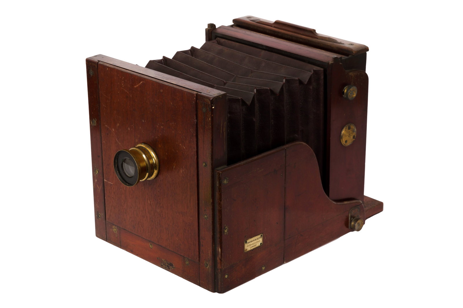 A W.Watson & Son Wet Plate Tailboard Camera: A W.Watson & Son Wet Plate Tailboard Camera Body: Overall G, some weakness around rackwork focussing assembly - with later replacement lens board and red leather bellows London Lens: Beck Symetric