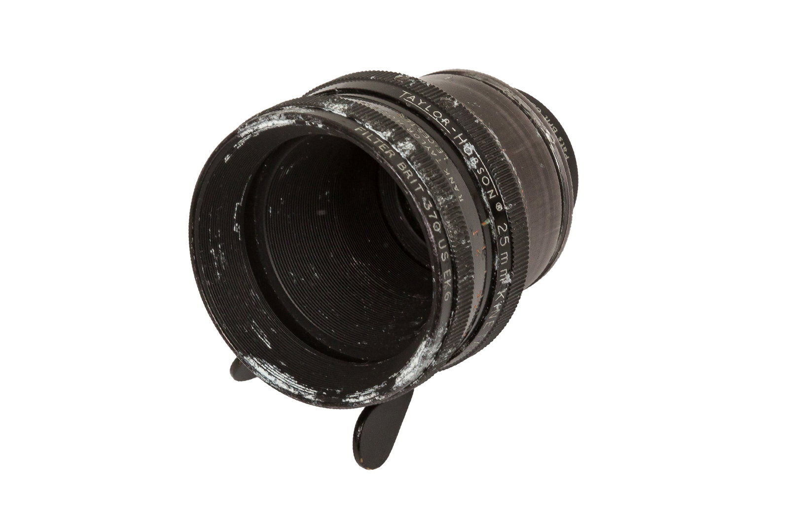 A Taylor Hobson 25mm T2 f/1.8 Cooke Kinetal Lens: A Taylor Hobson 25mm T2 f/1.8 Cooke Kinetal Lens Serial No: 613608 Body: P/F - some corrosion and aperture jammed wide open Optics: P/F - fungus throughout Notes: Arri ST mount