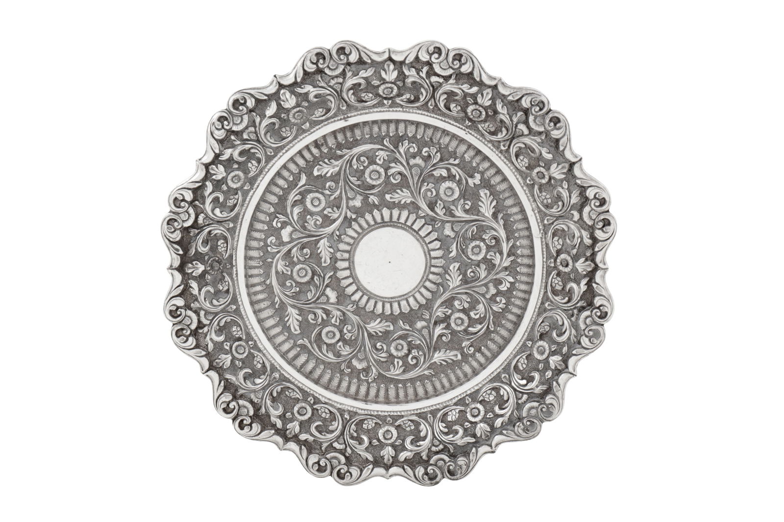 A late 19th / early 20th century Anglo – Indian unmarked silver small dish, Cutch circa 1900 (1 of 2)