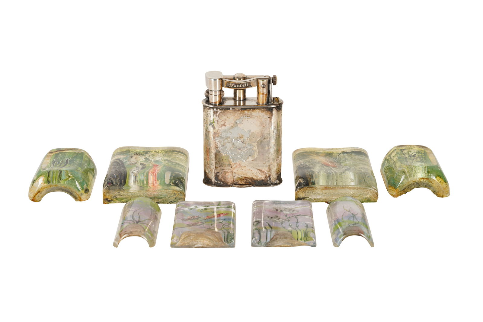 ALFRED DUNHILL, LONDON: ALFRED DUNHILL, LONDON, a service size Aquarium lighter, with four detached panels (damaged); together with a group of spare lucite panels for a half giant sized aquarium lighter.