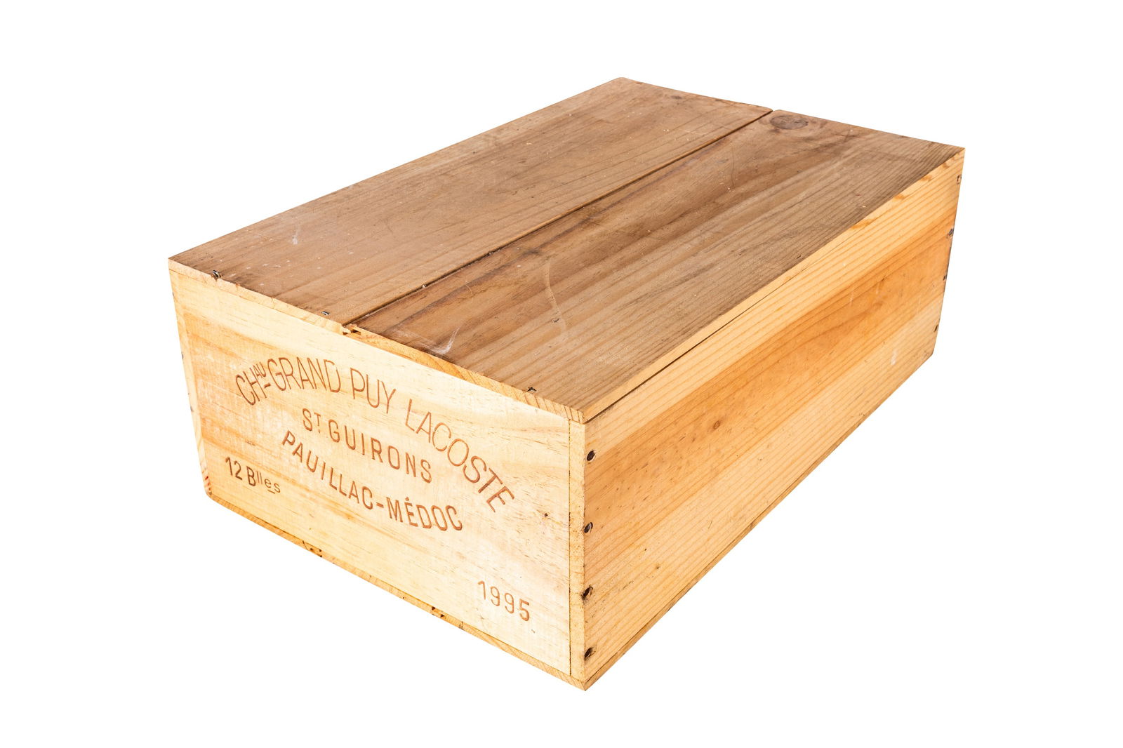 BORDEAUX, RED 1995 CHATEAU GRAND-PUY-LACOSTE PAUILLAC OWC (12 BOTTLES): 1995 Chateau Grand-Puy-Lacoste. Pauillac. In original wooden case (OWC) This wine is perfect for drinking now. The dark floral black fruit is superbly balanced with bright acidity and ripe tannins and