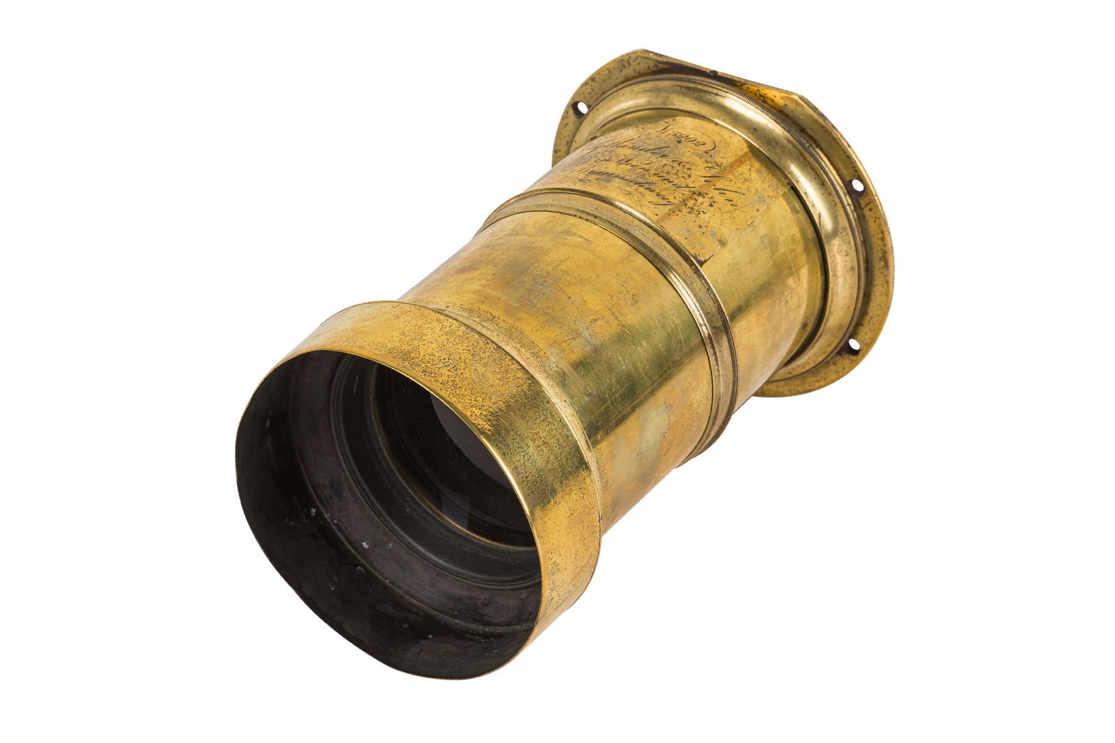 A Voigtlander & Sohn Waterhouse Stop Brass Lens: A Voigtlander & Sohn Waterhouse Stop Brass Lens Serial No: 5292 Body: G - missing focussing pinion Optics: G - some internal dirt and dust Measurements: length including hood 19.8cm, objective diamete