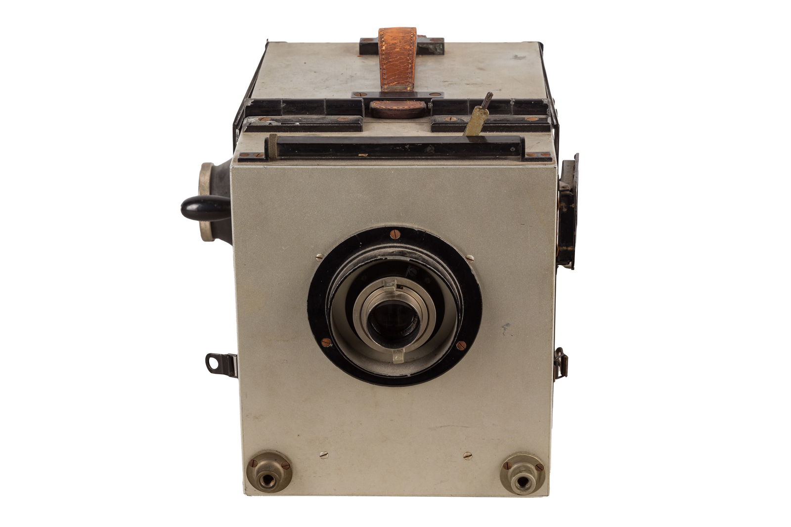 A Rare Early Schneider & Munze Tri Color Hand Cranked Cine Camera Outfit: A Rare Early Schneider & Munze Tri Color Hand Cranked Cine Camera Outfit Serial No: 0366 Body: G/VG Mechanism: untested Lenses: Astro Berlin 52mm f/2.7 Astrar Lens (14859) Hugo Meyer 80mm f/3 Trioplan