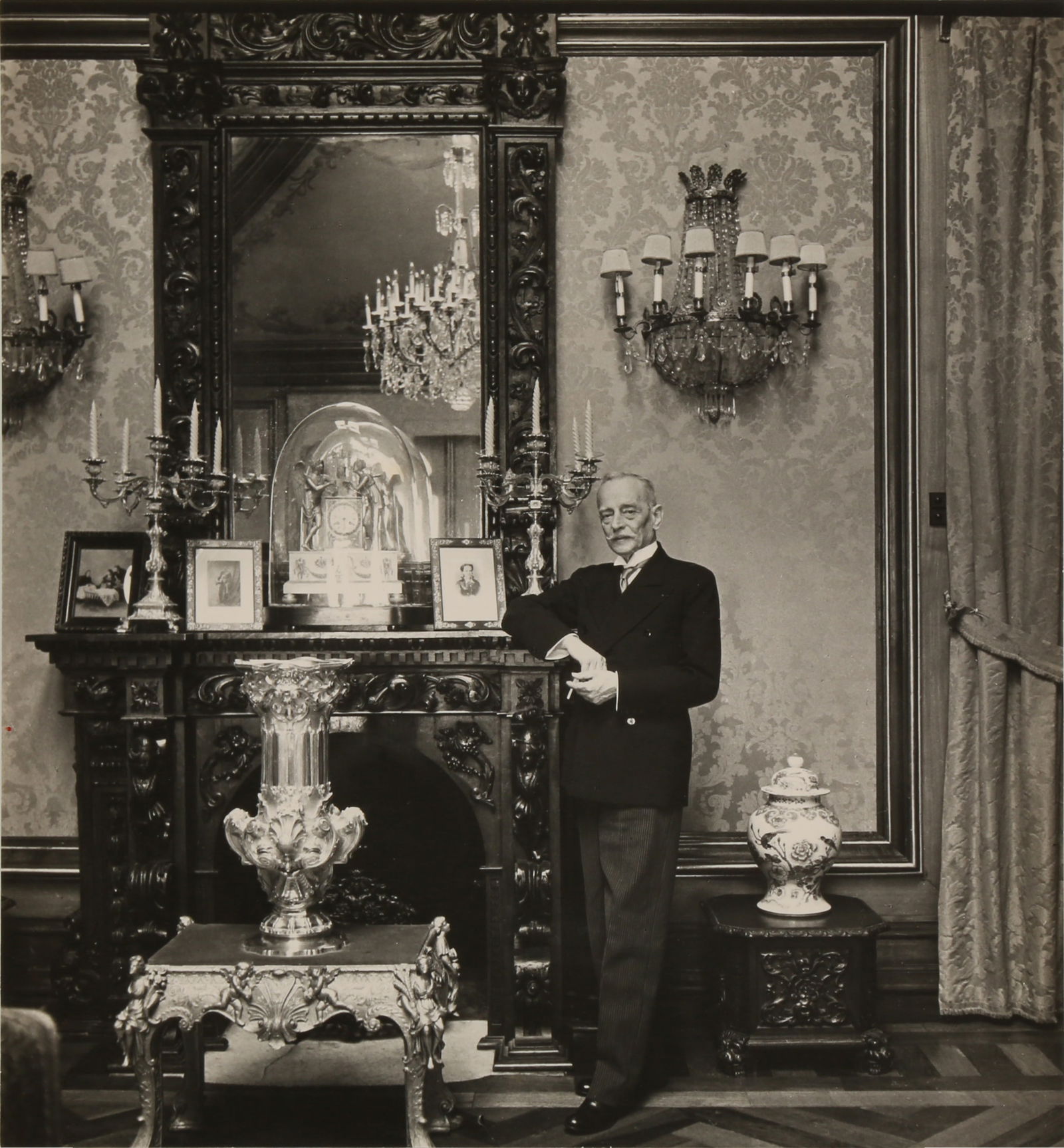 § Cecil Beaton (1904-1980): Cecil Beaton (1904-1980) A PAIR OF PORTRAIT SITTINGS, 1940s. Silver gelatin prints, printed before 1969, comprising one portrait of Queen Elizabeth The Queen Mother (1900-2002), numbered and annotated