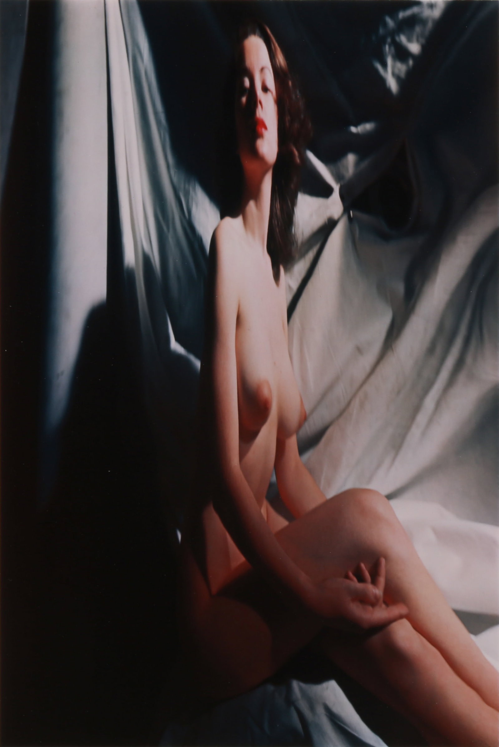 § Erwin Blumenfeld (1897-1969): Erwin Blumenfeld (1897-1969) DISTORTED NUDE, NEW YORK, 1950s. Dye-transfer print from the Blumenfeld Color portfolio, printed 1984, image size 30 x 20cm, sheet size 49 x 41.5cm, stamped with Blumenfel