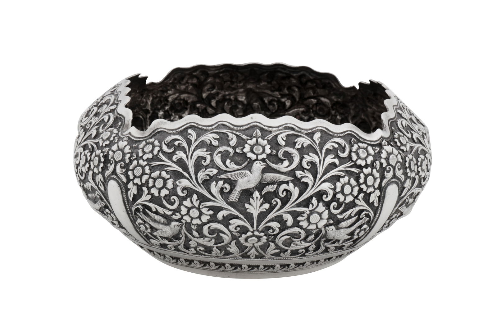 A late 19th / early 20th century Anglo – Indian silver bowl, Cutch, Bhuj circa 1900 by Oomersi (1 of 4)