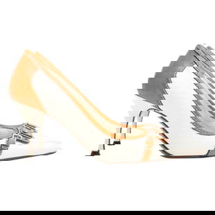 Dolce & Gabbana White Kitten Heeled Pump - Size 36: Dolce &amp; Gabbana White Kitten Heeled Pump, textured leather, tan trim, silver tone hardware, labelled size 36 (UK 3) Heel height 7.5cm Includes dustbag and box Grade B+ Please log in to Chiswick Li