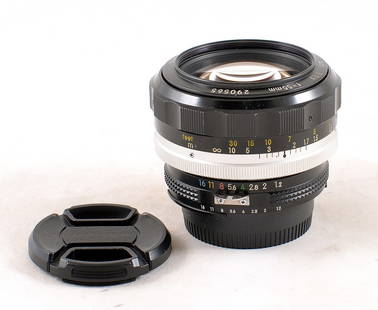 FAST Nikon Nikkor-SC 55mm f1.2 Ai Lens.: FAST Nikon Nikkor-SC 55mm f1.2 Ai Lens. #290565. Signs of light use, slight internal dust etc.