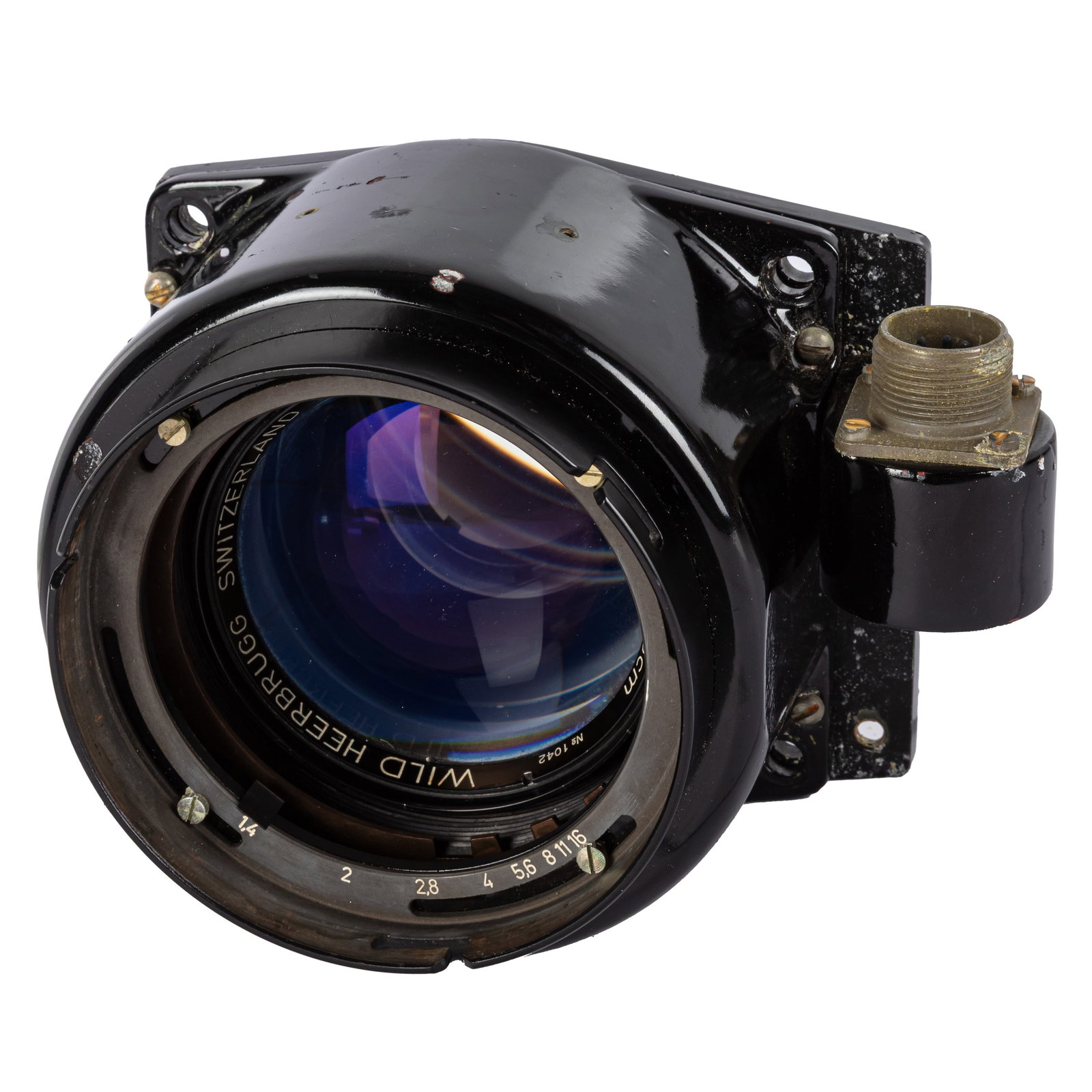 A Wild Heerbrugg Switzerland 9.8cm f/1.4 Falconar Lens: A Wild Heerbrugg Switzerland 9.8cm f/1.4 Falconar Lens Serial No: 1042 Barrel: G Optics: G Notes: In Vinten camera mount