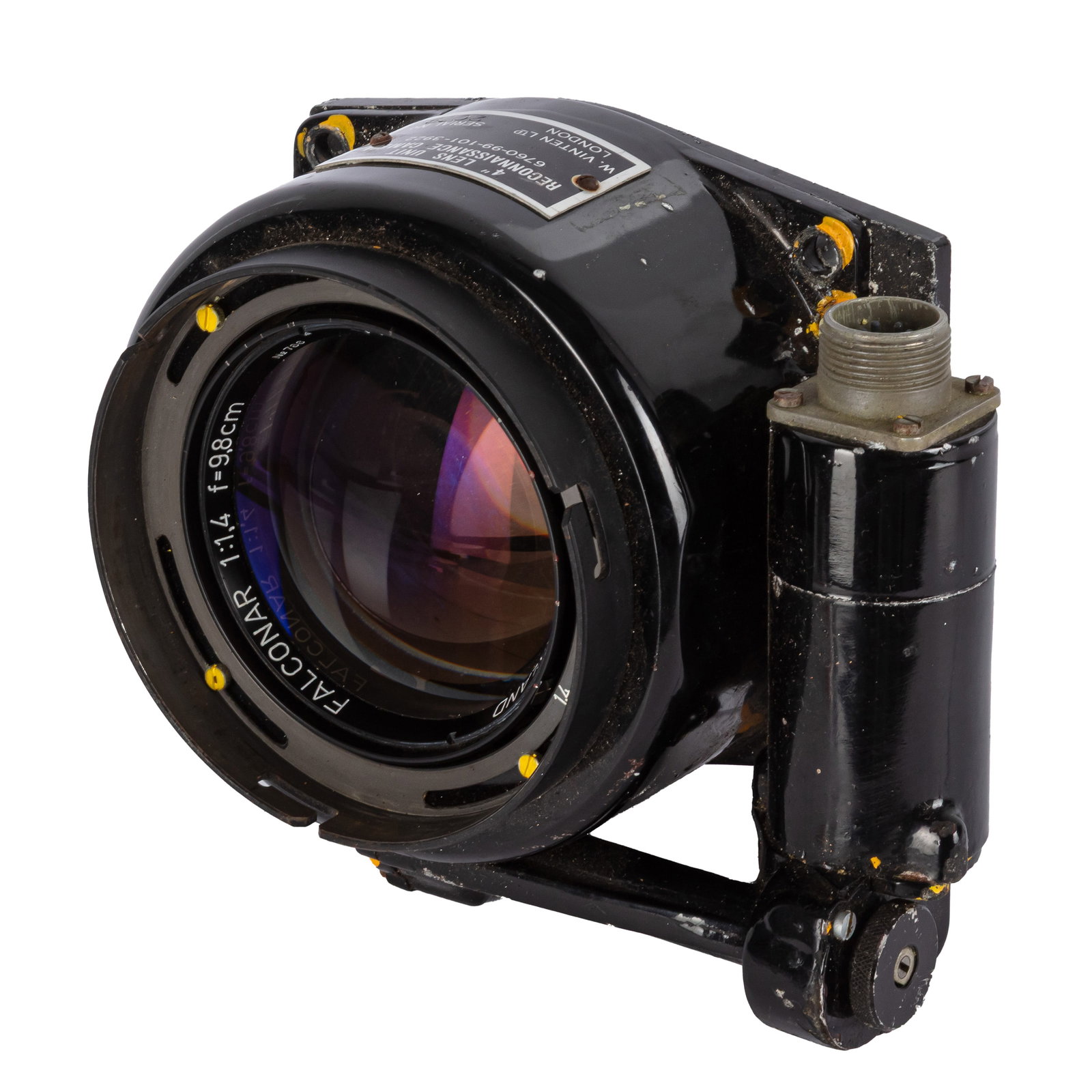 A Wild Heerbrugg Switzerland 9.8cm f/1.4 Falconar Lens: A Wild Heerbrugg Switzerland 9.8cm f/1.4 Falconar Lens Serial No: 786 Barrel: G Optics: G - internal dust Notes: In Vinten camera mount