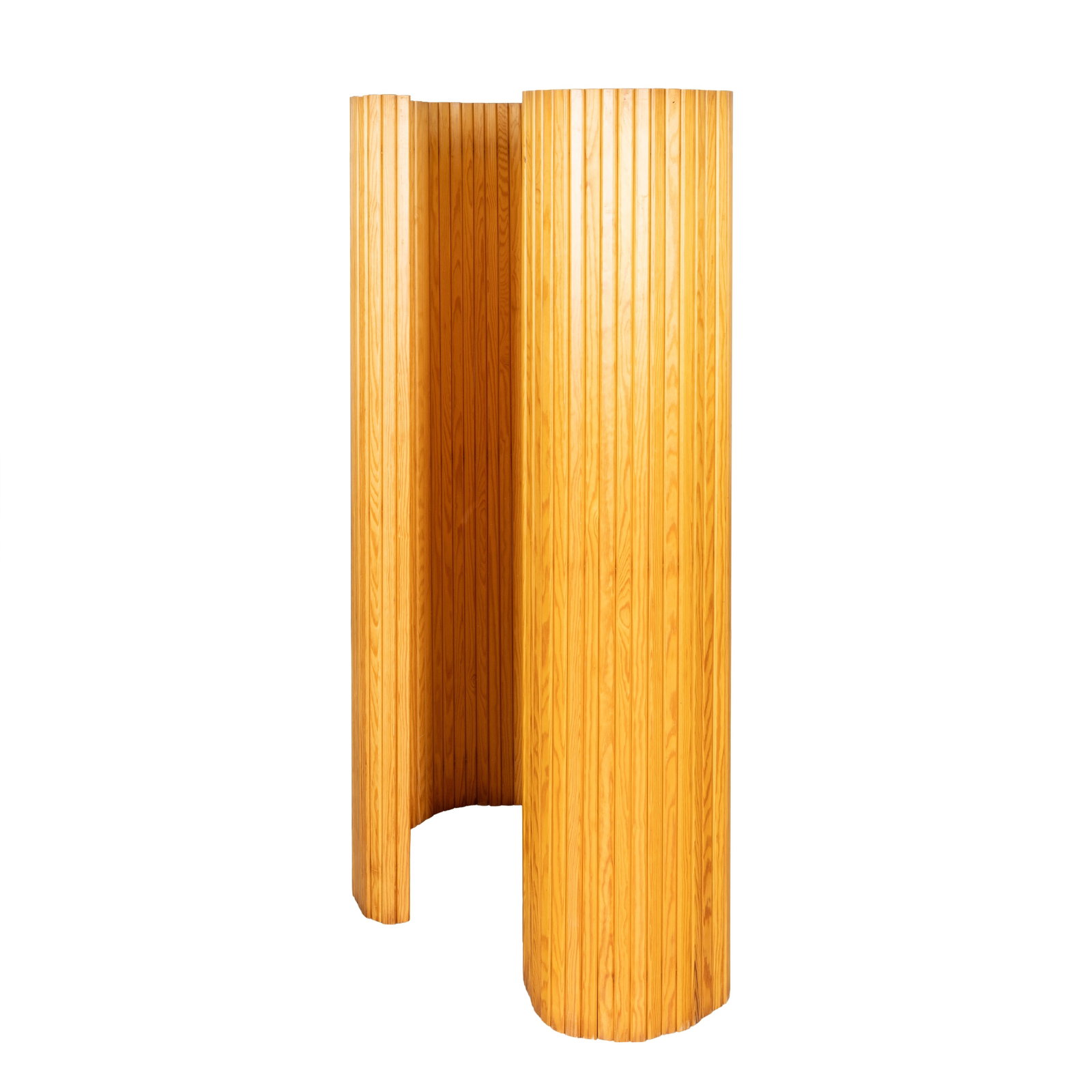 Alvar Aalto (Finnish 1898-1976) for Artek Screen 100: Alvar Aalto (Finnish 1898-1976) for Artek Screen 100 Originally designed 1930s, this model later Pinewood slats 180cm high x 235cm wide