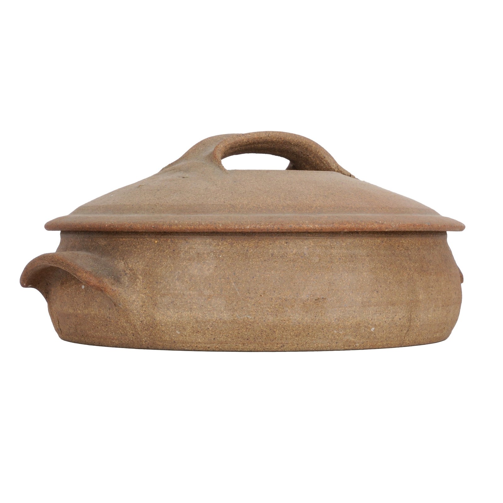 Richard Batterham (British 1936-2021) Casserole dish with cover: Richard Batterham (British 1936-2021) Casserole dish with cover Fin handles and a strap handle to the cover Stoneware with black glaze to interior Impressed 'RB' seal under fin handle Approx 34cm