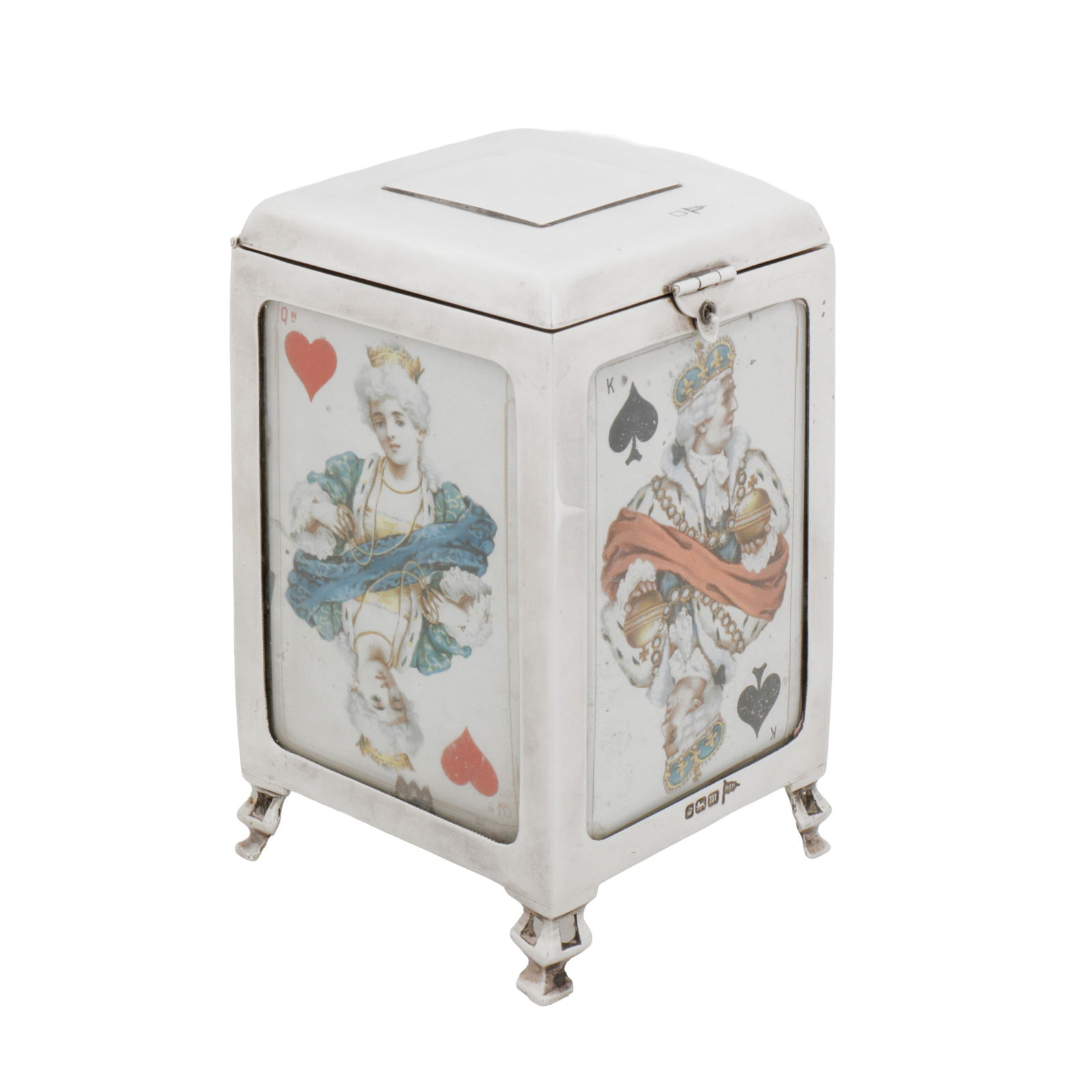 Sheffield 1904 by Walker and Hall An Edwardian sterling silver playing card case or box: Of rectangular form upon four shaped feet. The glazed sides with playing cards; King of Spades, Jack of Hearts, Queen of Clubs, Queen of Hearts. Hinged lid to reveal a spring leather lined divided int