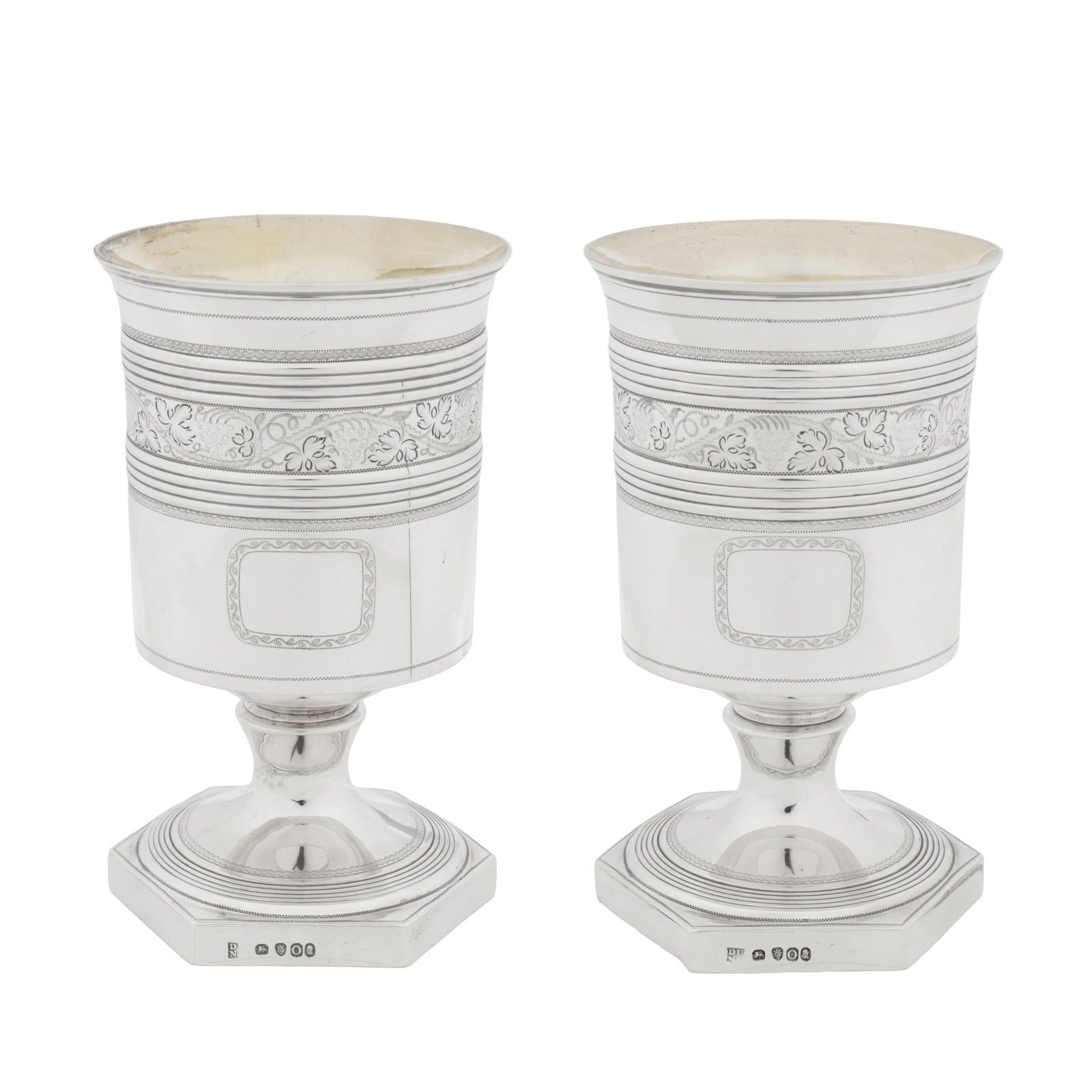 London 1809 by Duncan Urquhart and Naphtali Hart A pair of George III sterling silver goblets (1 of 1)