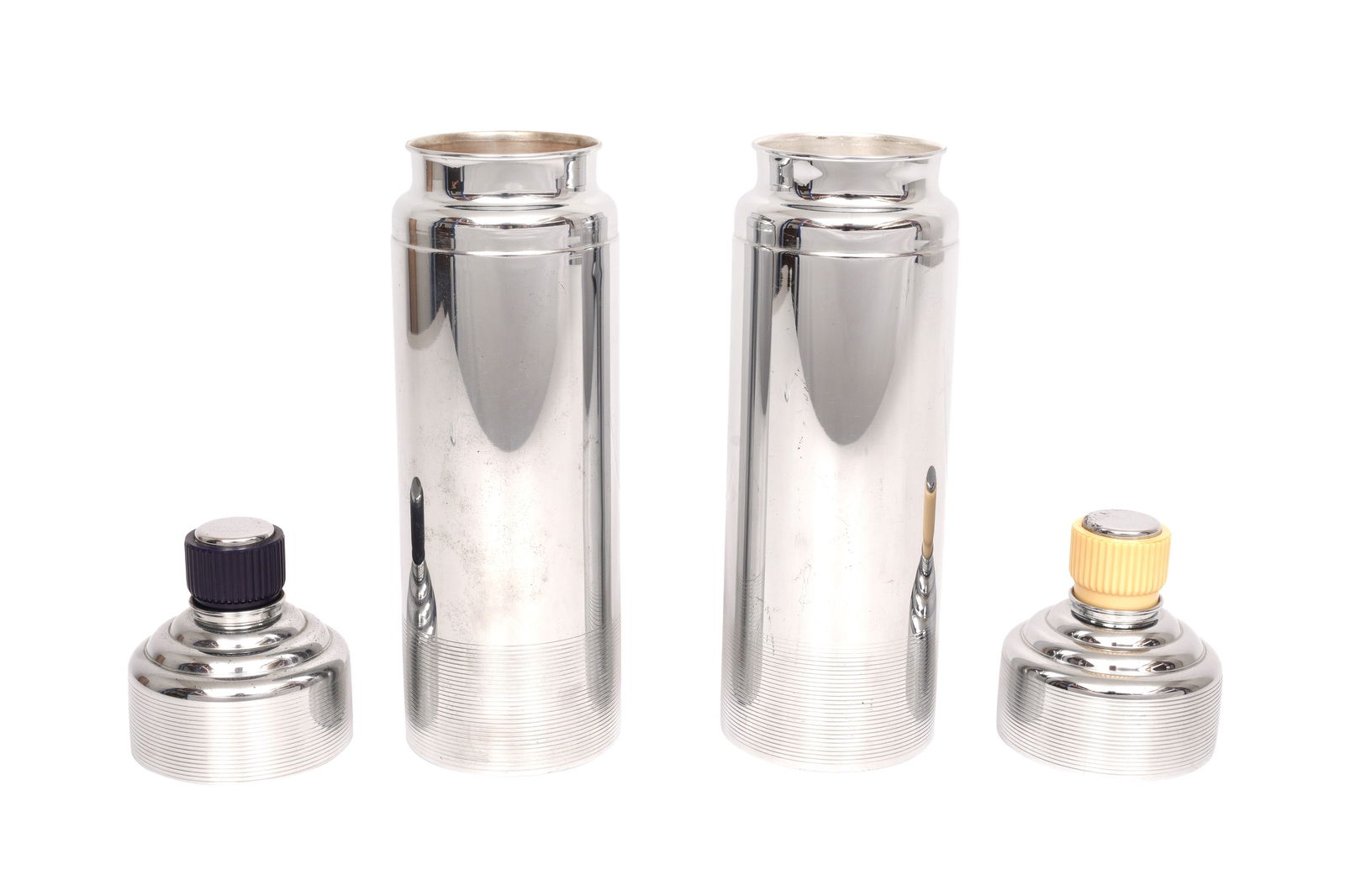 Chase, USA Two cocktail shakers - 4