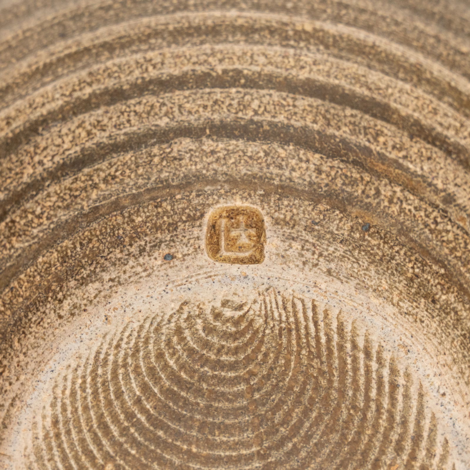 Studio pottery by various makers Colin Pearson, John Chalke, Glynn Hugo, Alan Brough, Bryan Newman, - 5