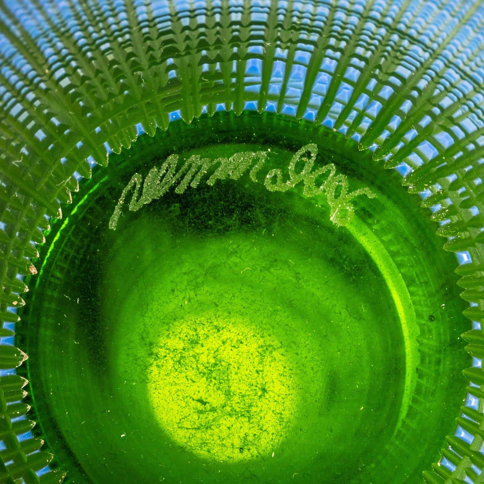 Philip Baldwin and Monica Guggisberg for Venini Giada vase from the Topkapi series - 3